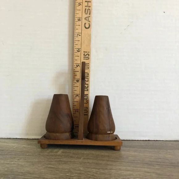Vintage MCM Wood Salt and Pepper Set - Picture 8 of 8